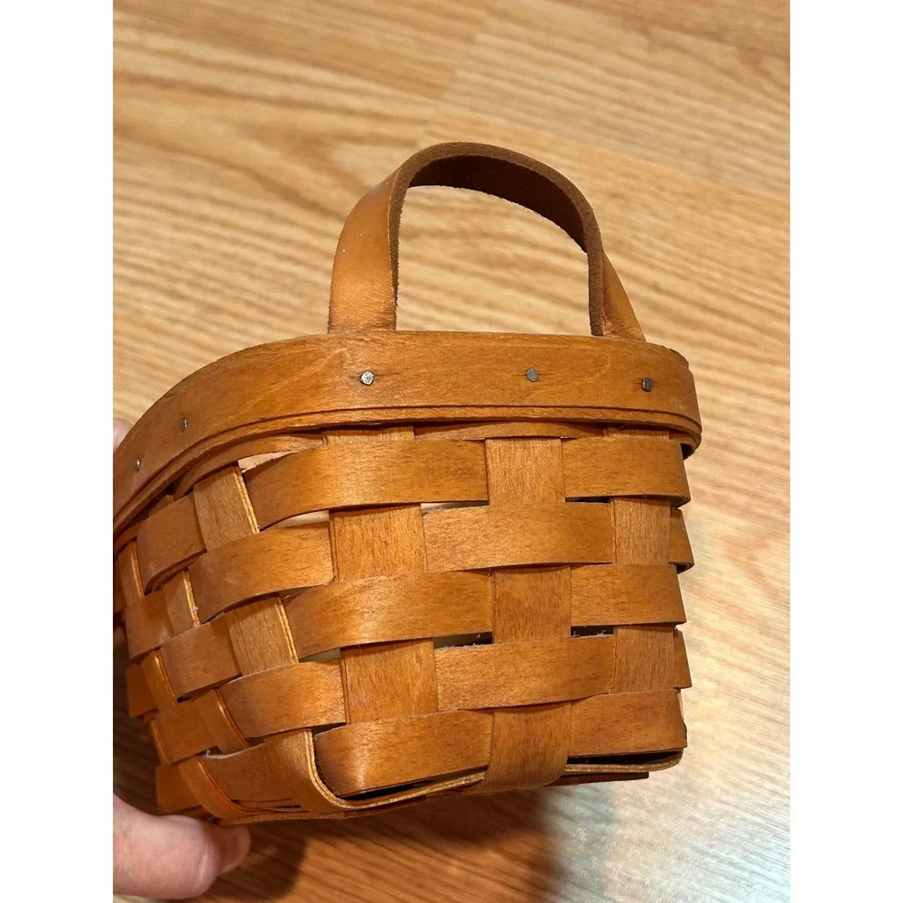 Longaberger 1993 Handwoven Rectangular Basket with Leather Handles Dresden Ohio‎